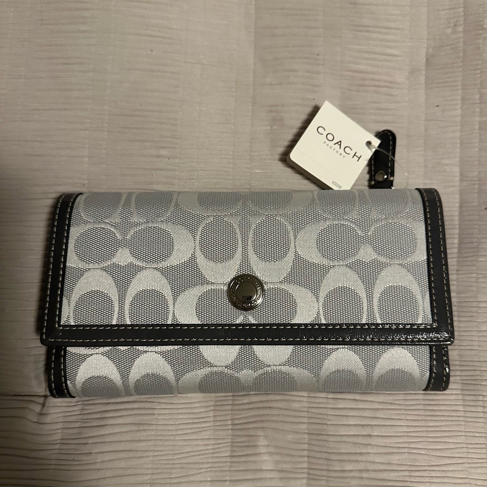 New Coach Wallet